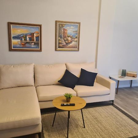 Old Beach Apartment Vlora Esterno foto
