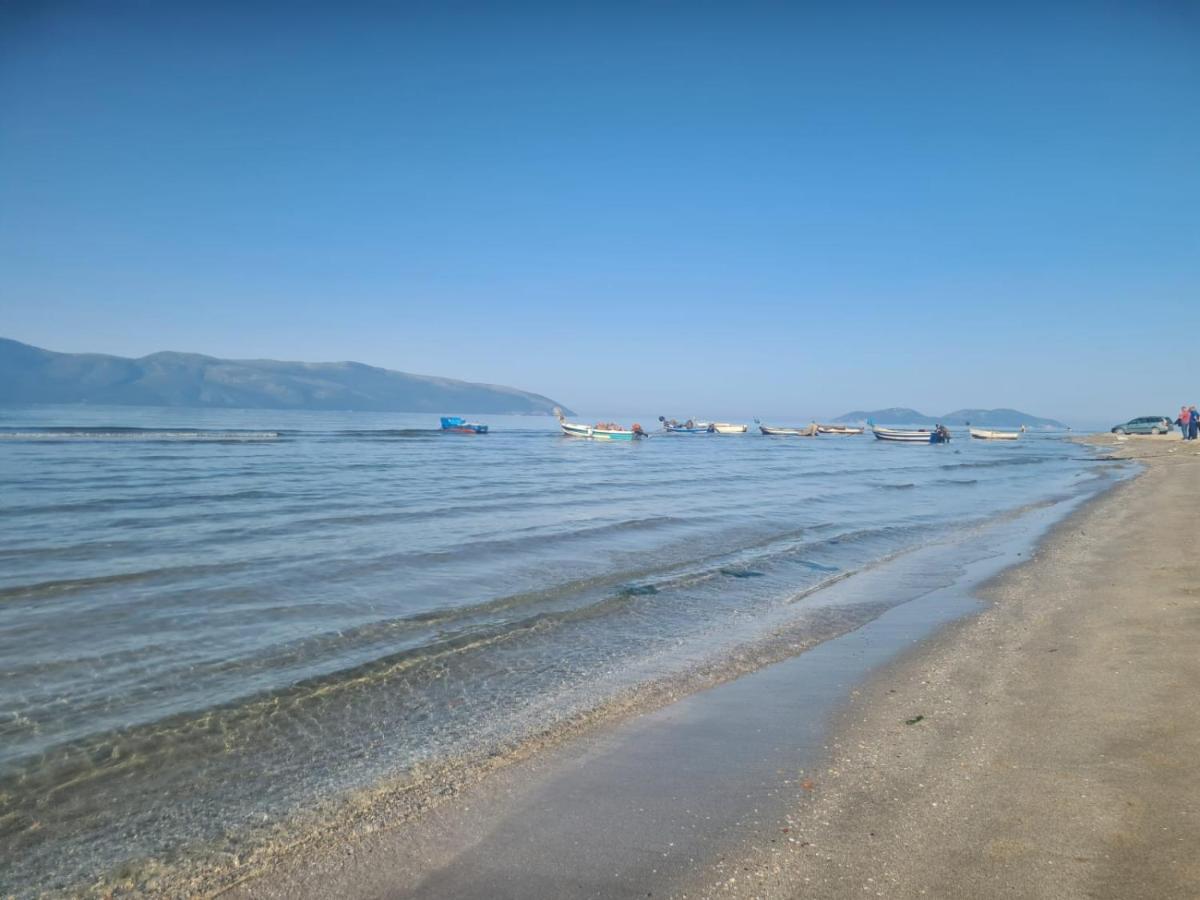 Old Beach Apartment Vlora Esterno foto